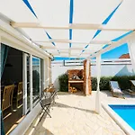 In With Private Pool *