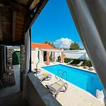 In With Private Pool *