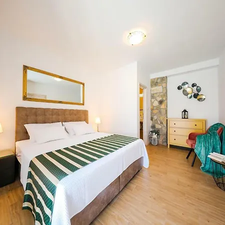 In With Private Pool * Pridraga