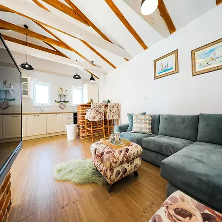 In With Private Pool Villa *