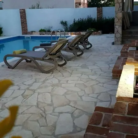 Charming With Private Pool And Covered Terrace 3 And Bathrooms Villa