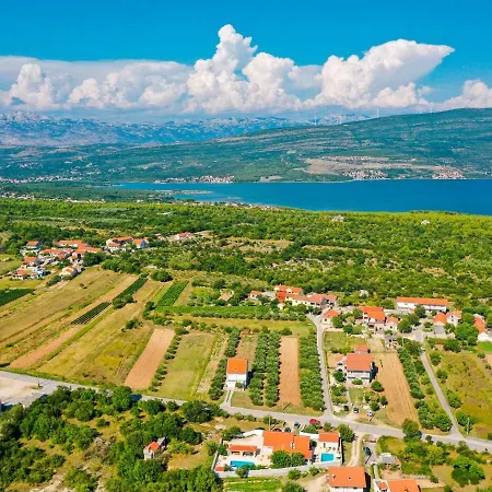 Villa Charming With Private Pool And Covered Terrace 3 And Bathrooms Pridraga