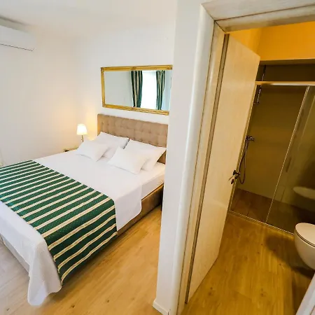 Charming With Private Pool And Covered Terrace 3 And Bathrooms