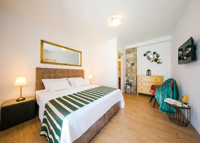 In With Private Pool * Pridraga