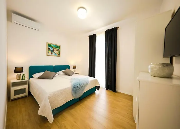 Villa In With Private Pool