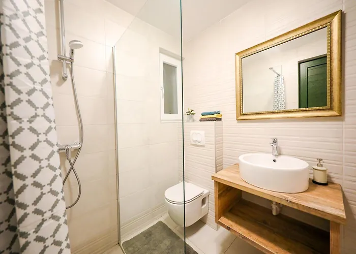 In With Private Pool *