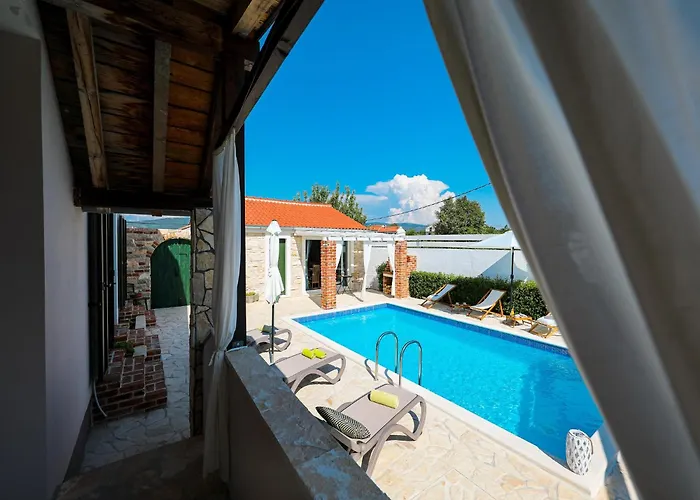 In With Private Pool *