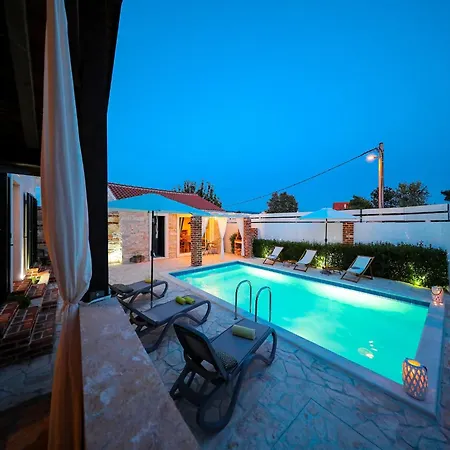 In With Private Pool Villa
