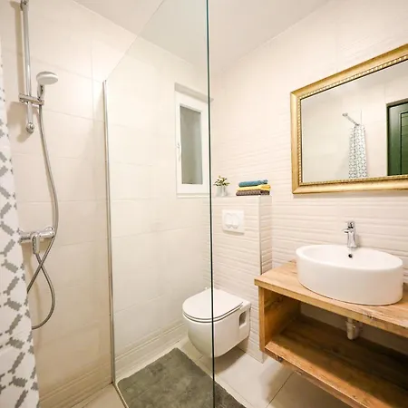 In With Private Pool *