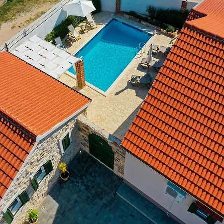 Villa In With Private Pool *