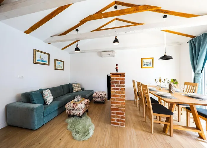 ヴィラ In With Private Pool *