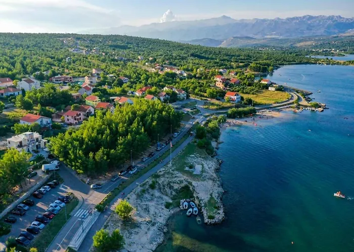 ヴィラ In With Private Pool Pridraga