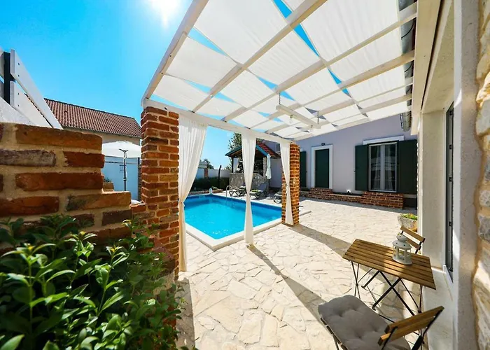 In With Private Pool * Pridraga